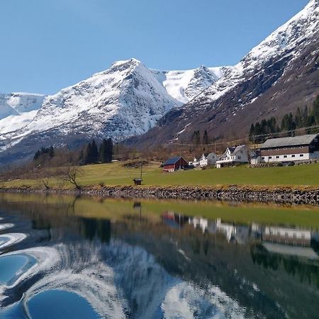 Oldevatn Camping Hotel Olden Buitenkant foto